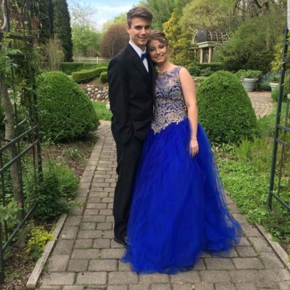 Prom dress - Picture 3 of 4